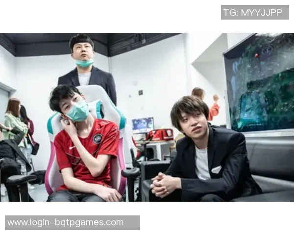 EDG战术争议引发热议CSGO与S15LOL的交锋与思考